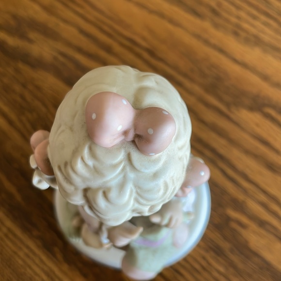 Enesco Precious Moments 1998 Love Will Keep You Warm - Picture 5 of 6